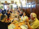 Nome del file=0149.jpg
Dimensione del file=162KiB
Dimensioni=933x700
Aggiunta il=30 Giu 2016 0149.jpg